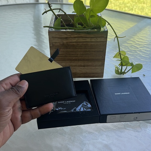 New Saint Laurent Card Case and mirror black - Picture 2 of 8